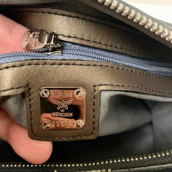 MCM Boston Princess Lion - Picture 9 of 11